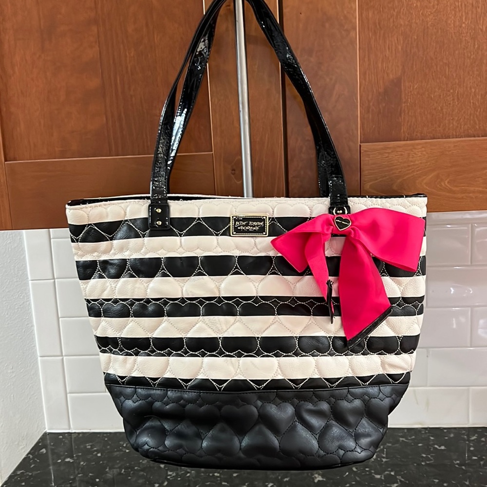 Betsy Johnson purse